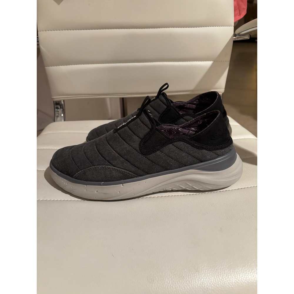 Skechers Womens Slip‎ On Shoes Gray Quilted Memory Foam Relaxed Fit Size 8